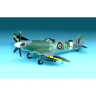 Model Kit letadlo 12484 - SPITFIREMK MK.XIVC (1:72)