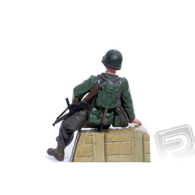 1/16 figurka kapitána US pěchoty