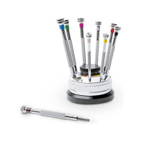 Modelcraft precíziós órakészítő lapos csavarhúzó készlet, bordázott és színkódolt testtel. Csavarhúzóméretek: 0,6, 0,8, 1,0, 1,2, 1,4, 1,6, 2,0, 2,5 és 3 mm. Tartalmaz egy forgó állványt tartalék szárakkal. Ideális precíziós munkákhoz.