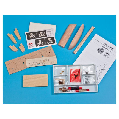 AMATI Pirátská loď 1:135 First step kit