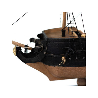 AMATI Pirátská loď 1:135 First step kit