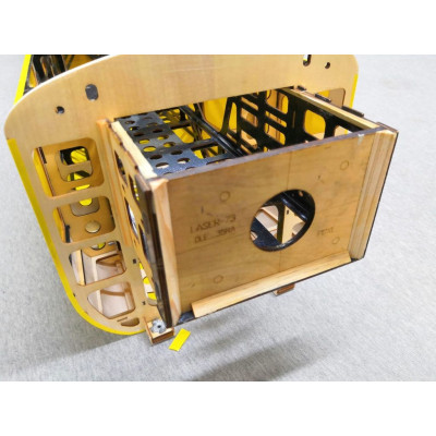 73" Laser 1850mm 35cc Červeno-Bílý