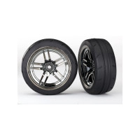 Komplett első kerekek a Traxxas 4-Tec 2.0 RC autó modellekhez. Fekete krómozott, osztott küllős kerekek Response gumiabroncsokkal (2 db a csomagban). ø53x26 mm-es kerékméret. Teljes méret ø67x26 mm. A hordozó 12 mm-es hatszögletű, 14 mm-es eltolással. 