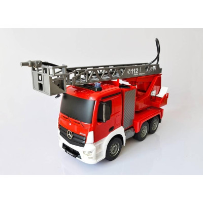 Hasiči na dálkové ovládání Mercedes