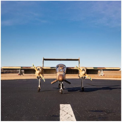 Hangar 9 OV-10 Bronco 30cc ARF + zatahovací podvozek