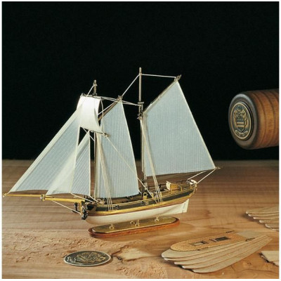 AMATI Hannah 1:300 kit do láhve