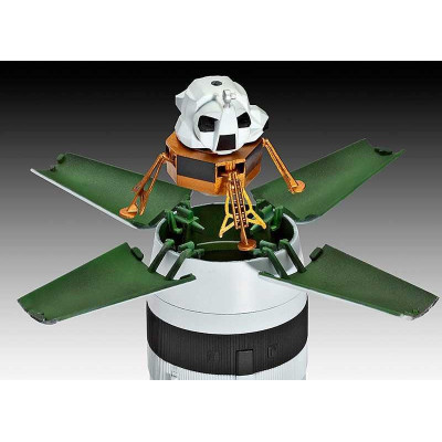 Plastic ModelKit vesmír 04909 - Saturn V (1:144)