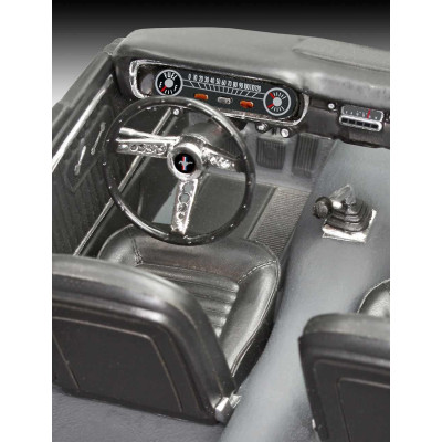 Plastic ModelKit auto 07065 - 1965 Ford Mustang 2+2 Fastback (1:25)