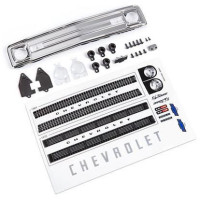 Traxxas Chevrolet Blazer első hűtőrács (1969 - 1970). Tiszta karosszériához tartozékként, vagy a már kész karosszéria pótalkatrészeként tervezték.