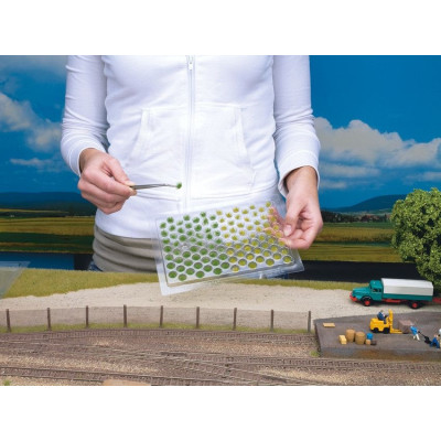 XL trávne trsy 9 mm, 4 druhy, 104 ks