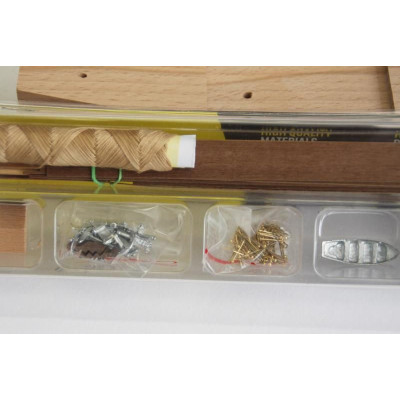 MINI MAMOLI Capitain Morgan 1:135 kit