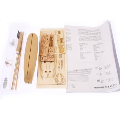 MINI MAMOLI Black Queen 1:135 kit