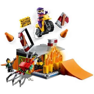 LEGO City - Kaskadérský tréninkový park
