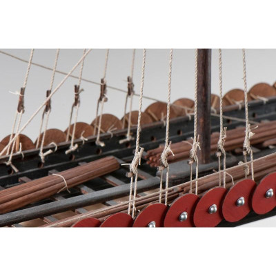 Dušek Vikingská prodloužená loď 1060 1:35 kit