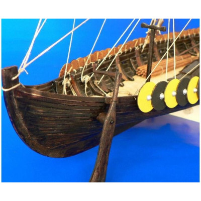 Dušek Vikingská loď Gokstad 1:35 kit