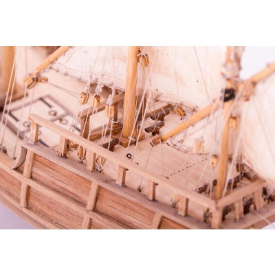 Dušek Nina 1492 1:72 kit