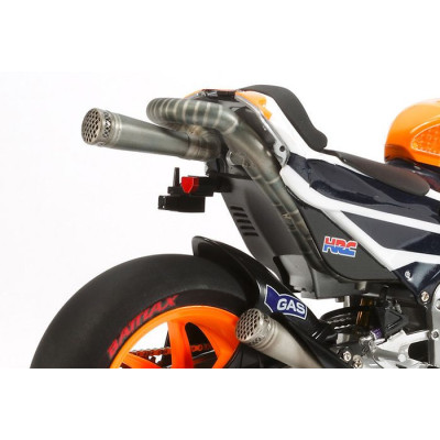 Tamiya Repsol Honda RC213V '14 1:12