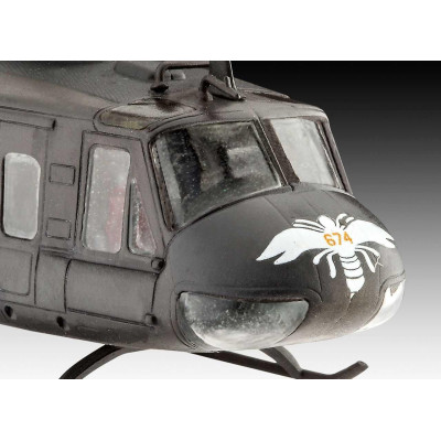 Plastic ModelKit vrtulník 04983 - Bell UH-1H Gunship (1:100)