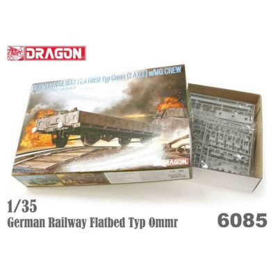 Model Kit military 6085 - GERMAN RAILWAY FLATBED Typ Ommr (2 AXLE) w/MG CREW (1:35)