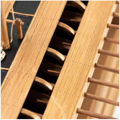 AMATI Řecká Bireme 1:35 kit