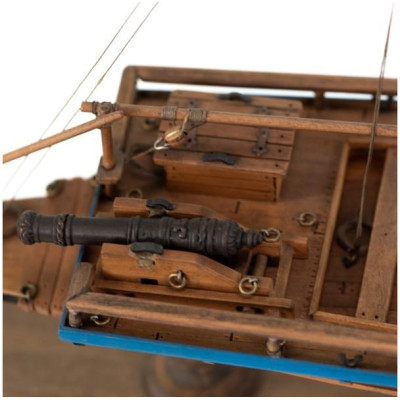 AMATI Švédská válečná loď 1775 1:35 kit