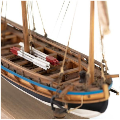 AMATI Švédská válečná loď 1775 1:35 kit