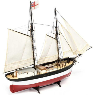 AMATI H.M.S. Hunter škuner 1:60 kit