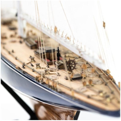 AMATI Endeavour plachetnice 1934 1:35 kit