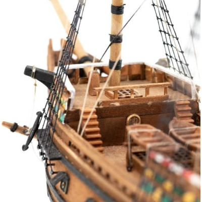 AMATI Mayflower 1620 1:135 kit