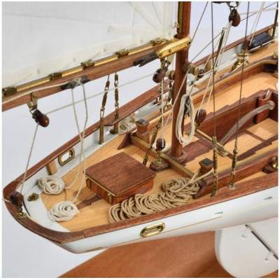 AMATI Dorade plachetnice Fastnet cup 1931 1:20 kit