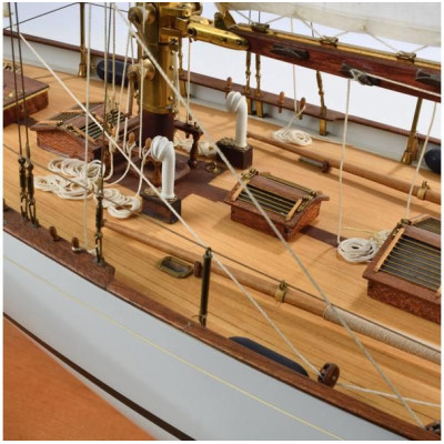 AMATI Dorade plachetnice Fastnet cup 1931 1:20 kit