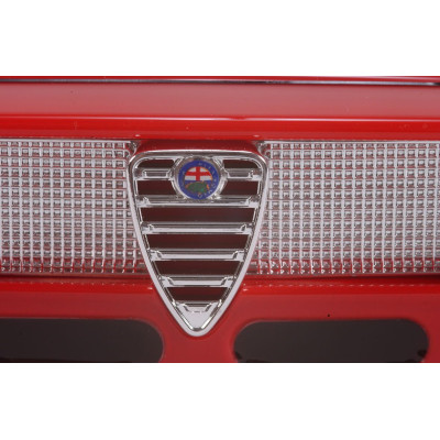 Tamiya 1:10 RC Alfa Romeo Giulia Sprint GTA M-06