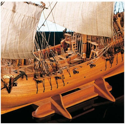 COREL Le Tonnant 1:50 kit