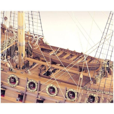 COREL H.M.S. Neptune 1:90 kit