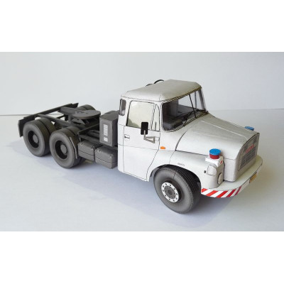 Tatra 148 NTt 6x6 1:32
