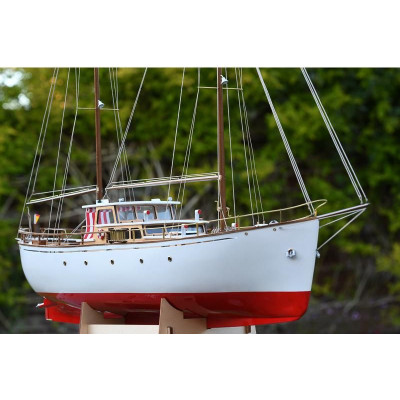 Mantua Model Motorová jachta Bruma 1:43 kit