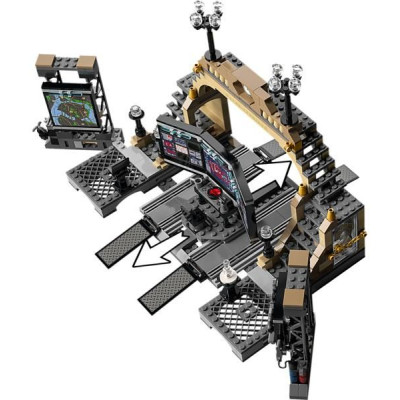 LEGO Super Heroes - Batmanova jeskyně: Souboj s Riddlerem