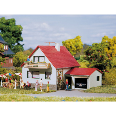 Auhagen Rodinný dom s garážou