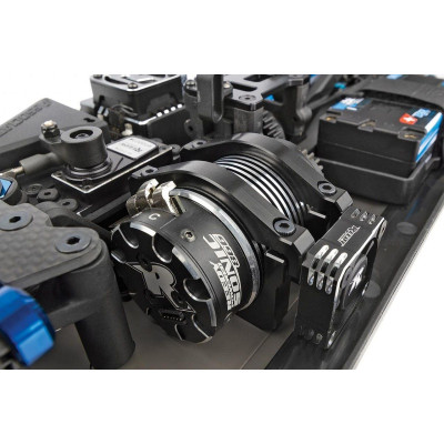 RC8B4e Team stavebnice