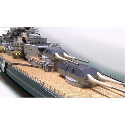 AMATI Bismark 1939 1:200 kit