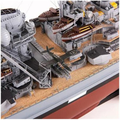 AMATI Bismark 1939 1:200 kit