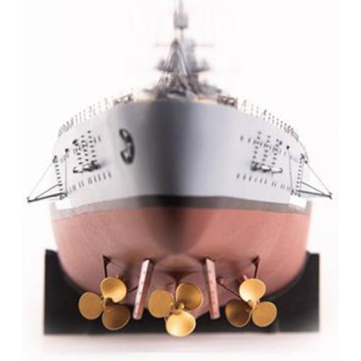 AMATI Bismark 1939 1:200 kit