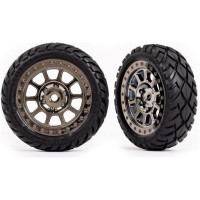 Komplett első kerekek 1:10-es autókhoz (Bandit). Fekete krómozott tárcsa. Anaconda gumiabroncsok.