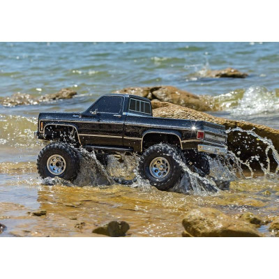 Traxxas TRX-4 Chevrolet K10 1979 TQi 1:10 RTR černý