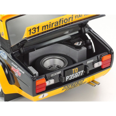 TAMIYA 1:20 Fiat 131 Abarth Rally Olio