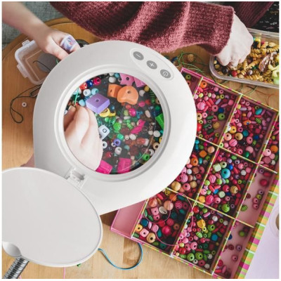 Lightcraft stolní LED lampa s lupou a podstavcem