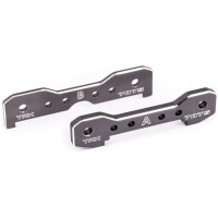 Traxxas első alumínium szürke eloxált karos kuplung (Sledge-hez). Könnyű és tartós 7075-T6 alumíniumból készült.