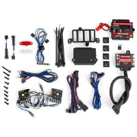Traxxas Pro Scale LED világító készlet TRX-4 Mercedes G500 és G63 RC modellekhez. Funkcionális fék- és tolatólámpák, funkcionális irányjelzők, funkcionális figyelmeztető lámpák, hátsó lámpák, állítható fényszóró intenzitás. További világítás hozzáadható. Hiteles fényfunkciók.