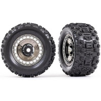 Traxxas kerék 3,8", Sledgehammer gumival, fekete krómozott tárcsa cserélhető borítással. 2 db. A motocross ihlette abroncsok extrém tapadást és irányíthatóságot biztosítanak. Különböző offset opciók a választható #9567 szettel. 17 mm-es hatszög - hornyos.