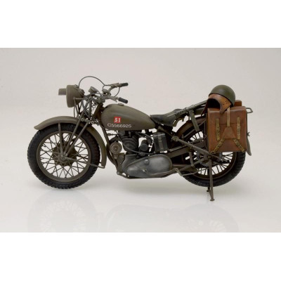 Model Kit military 7402 - TRIUMPH (1:9)